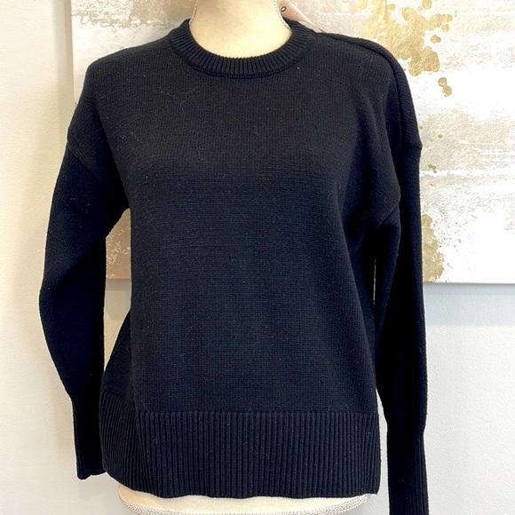 Philosophy Basic Black Sweater size Medium (NWT) - Picture 1 of 5